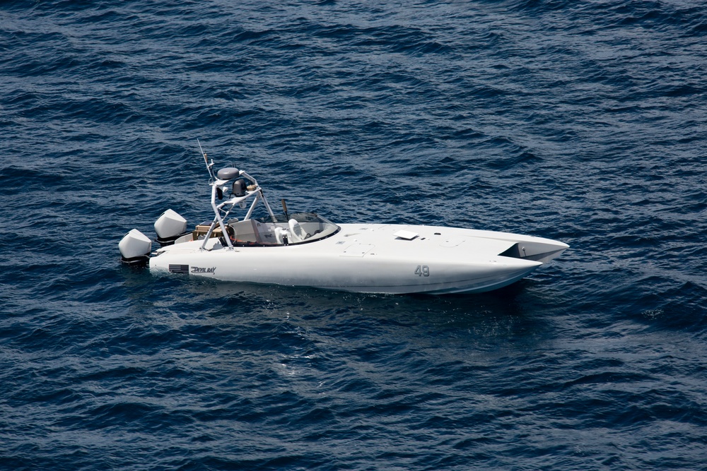 04_Mantas_T12_무인수상정_DVIDS.jpg